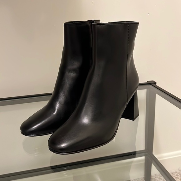 Black Real Italian Leather Boots - Picture 2 of 3